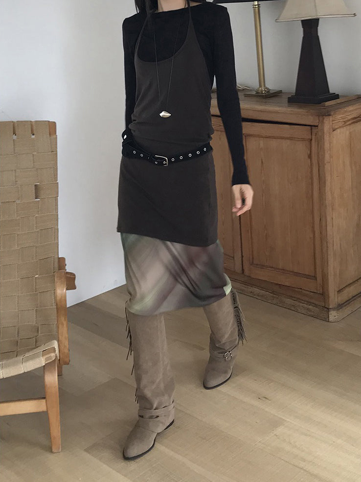 麂皮流蘇細節尖頭長靴