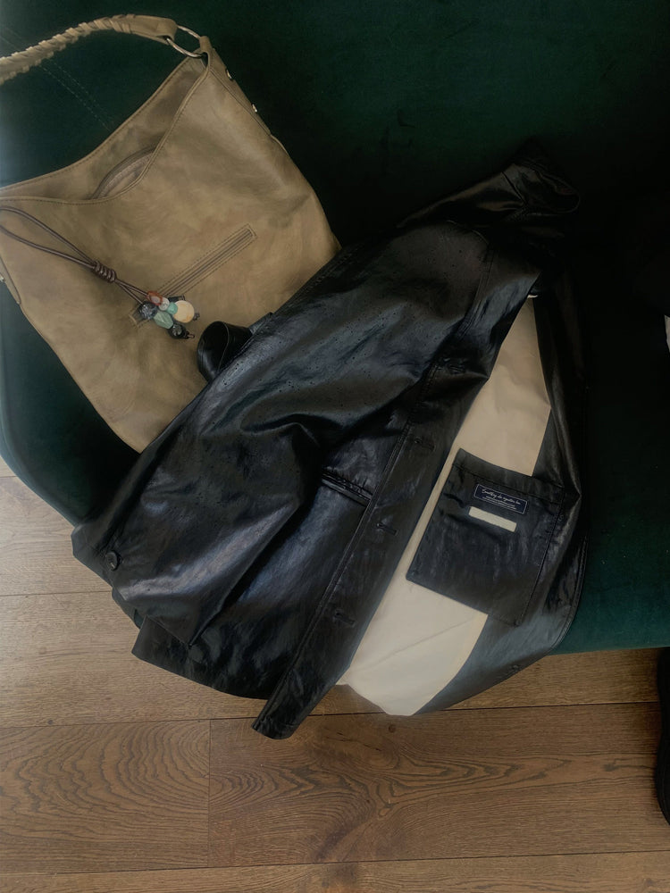 微透垂帶荷葉邊細節上衣