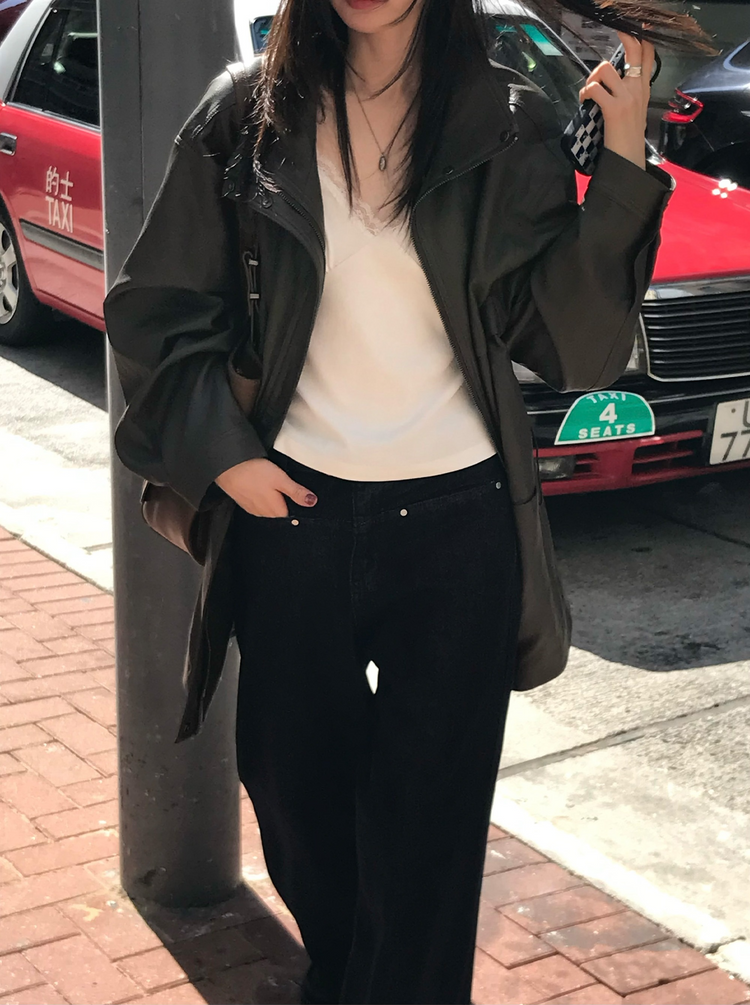 口袋細節直筒牛仔褲