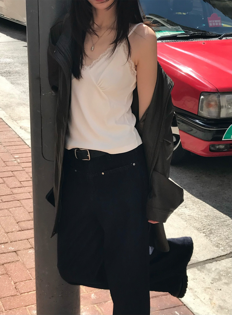 口袋細節直筒牛仔褲