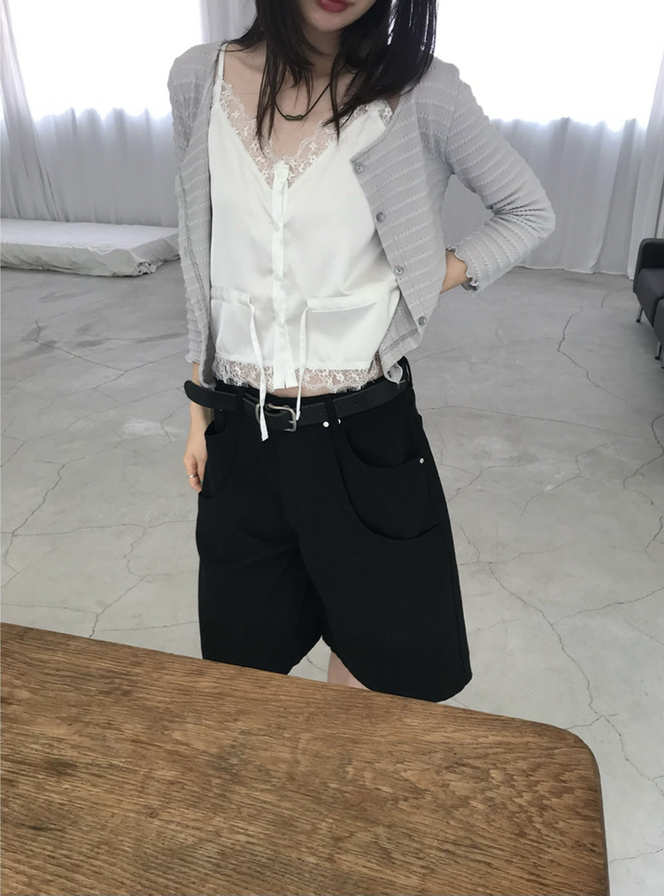 霧光澤蕾絲邊細節修腰上衣