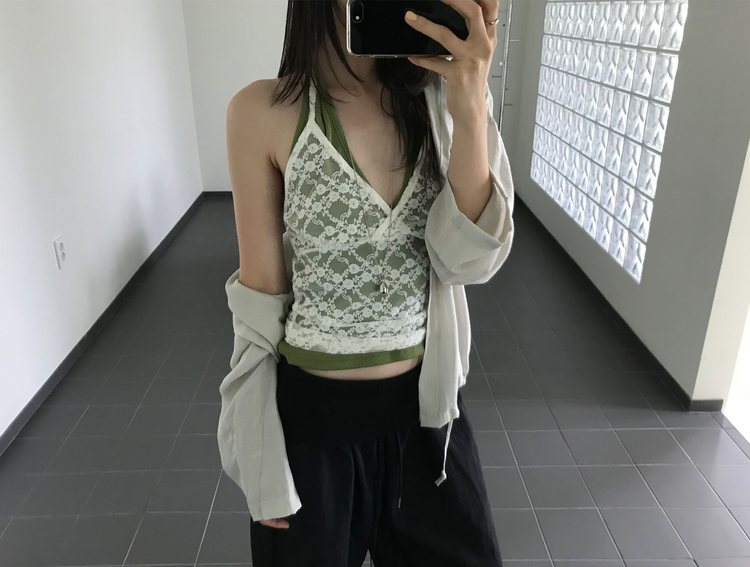 掛脖深V修腰上衣