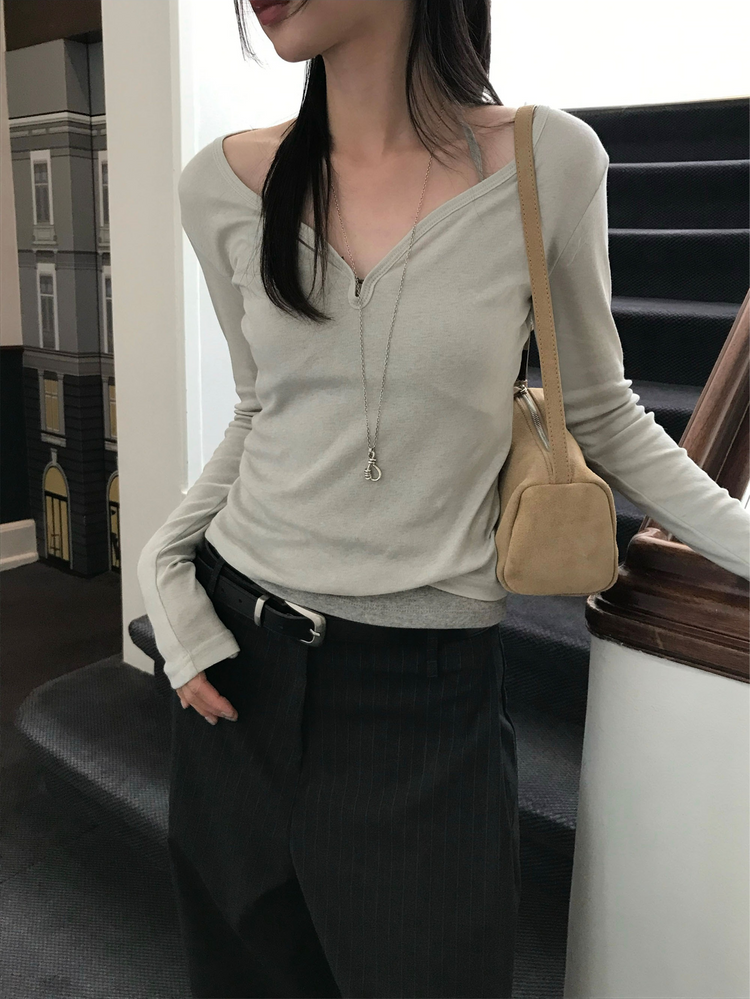弧線V領細節修身上衣