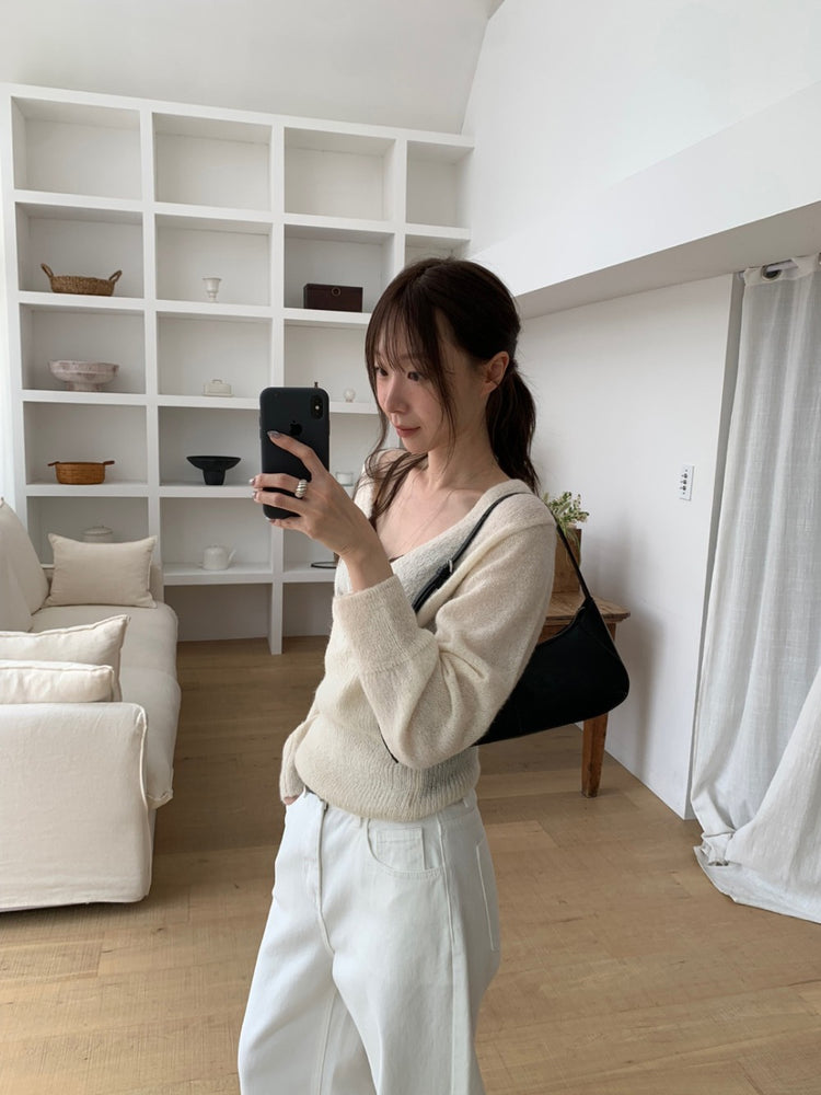 蕾絲邊壓線細節上衣