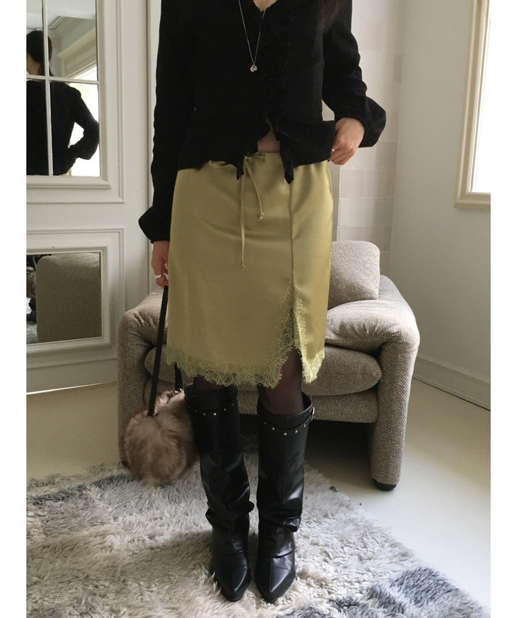 蕾絲邊霧光澤側小開叉半裙