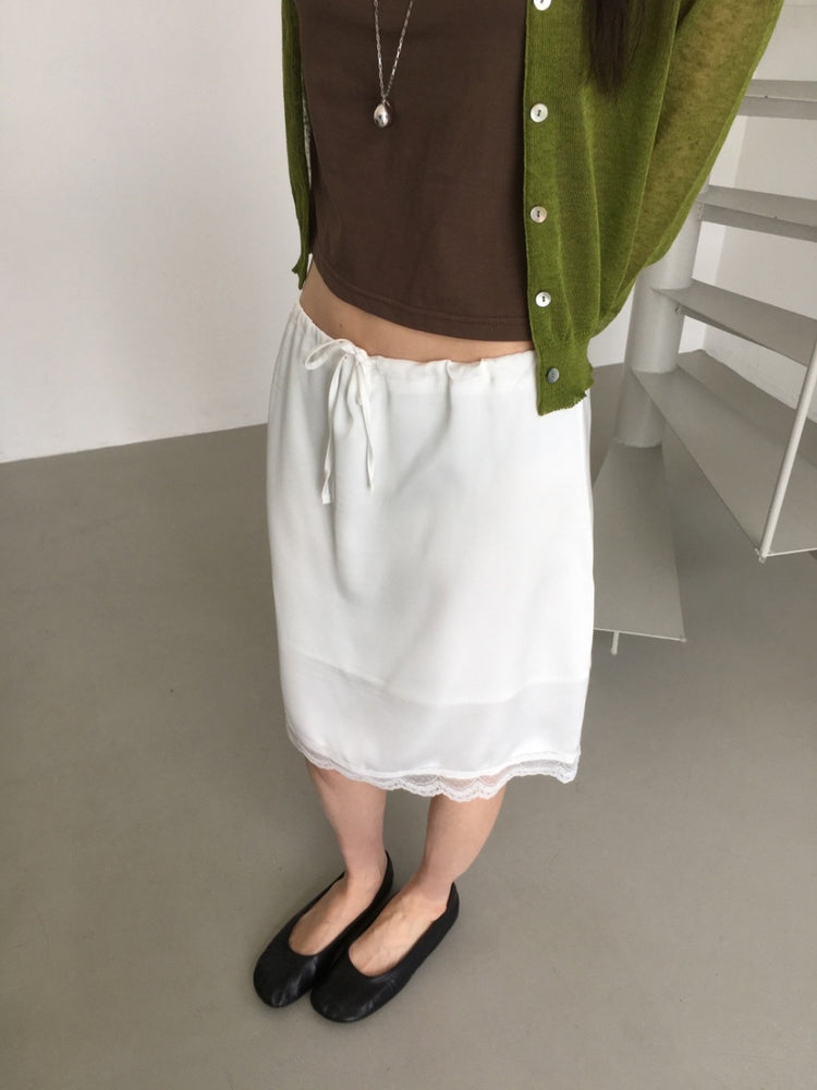 高質光澤美色蕾絲邊細節半裙