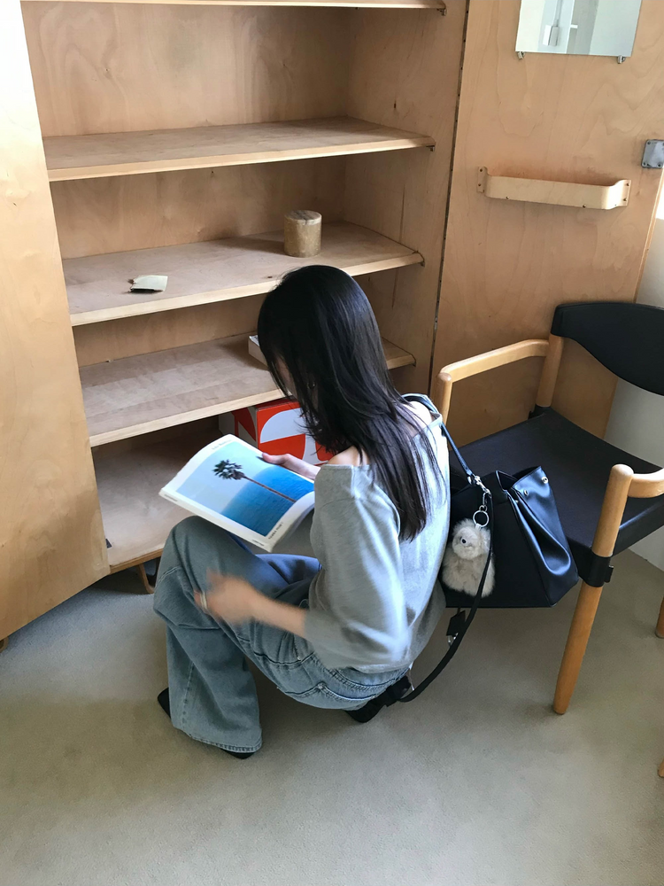 船領弧下擺七分袖上衣