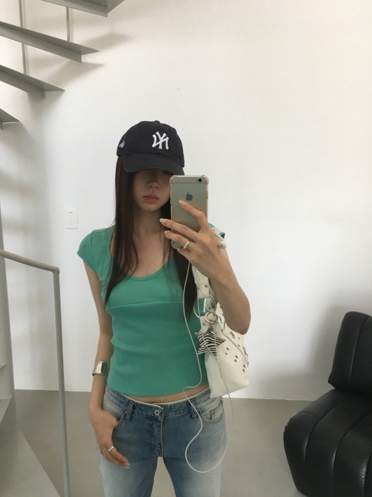 美色V領胸腺細節修身上衣