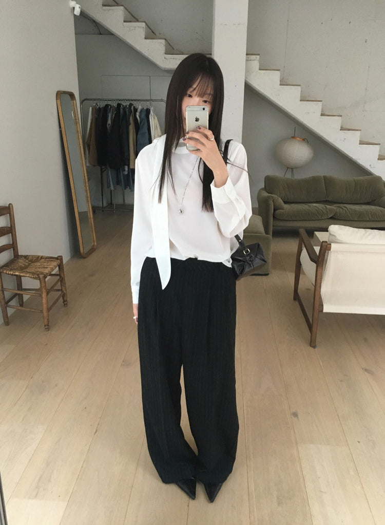 霧光垂帶領巾細節襯衫