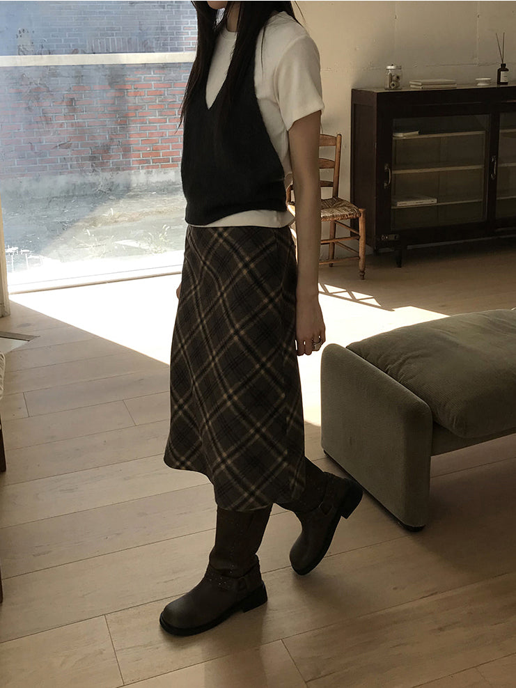 鉚釘側扣方頭中筒靴