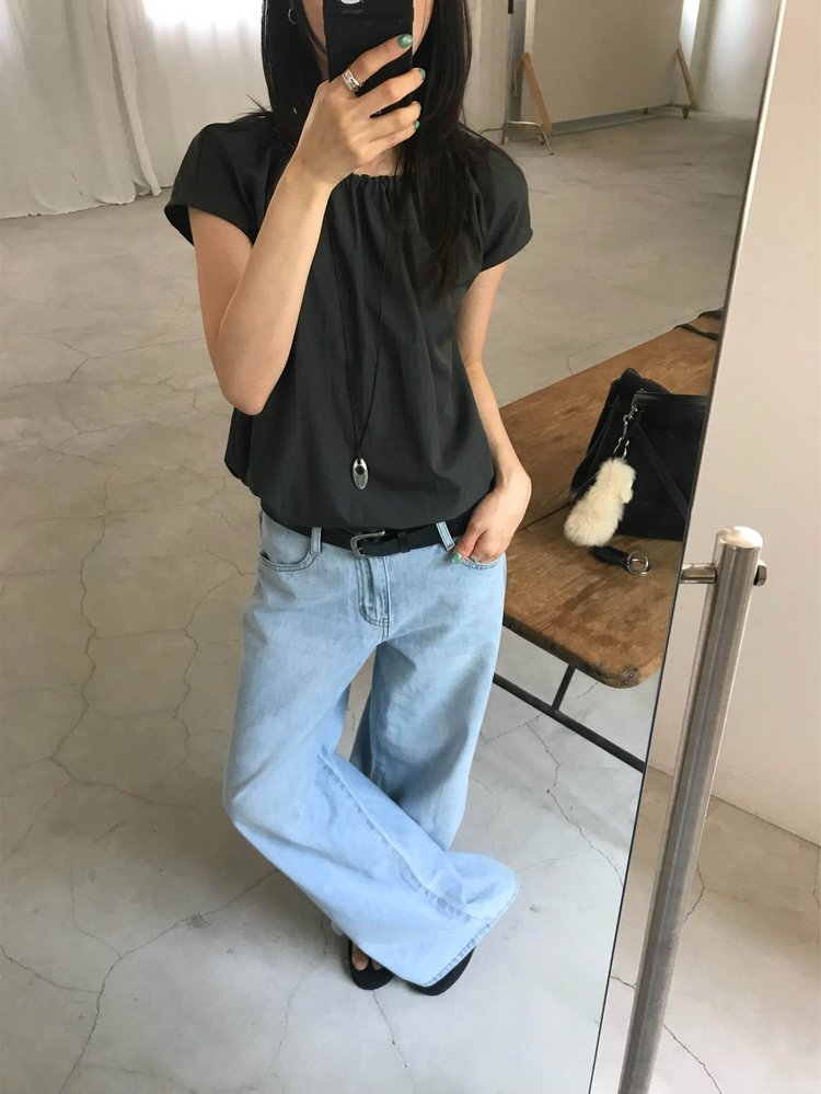 輕薄抓皺細節束腰上衣