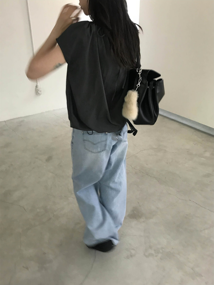 輕薄抓皺細節束腰上衣