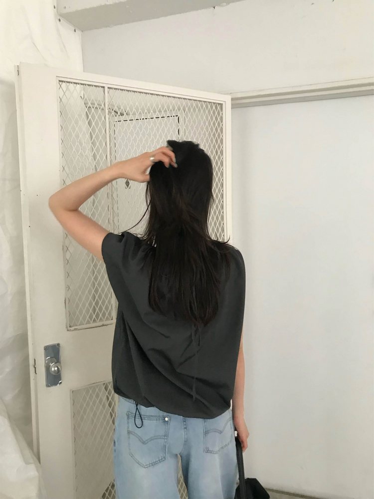 輕薄抓皺細節束腰上衣