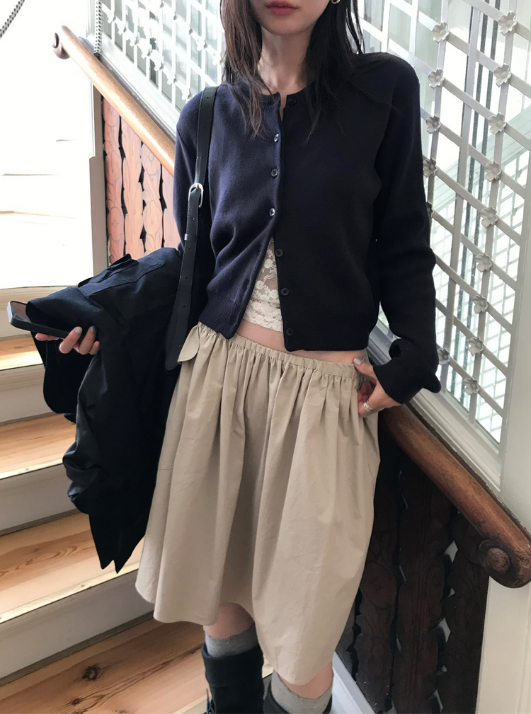美色圓領排鈕針織外套