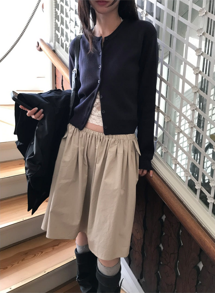 美色圓領排鈕針織外套