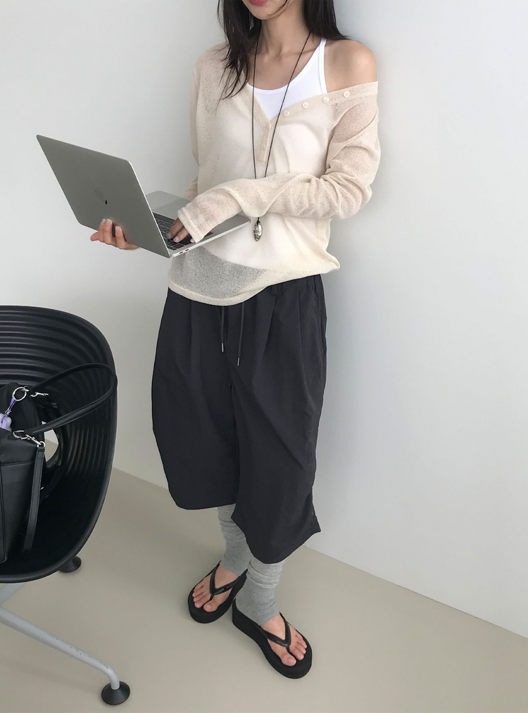 美背V領細帶修身背心