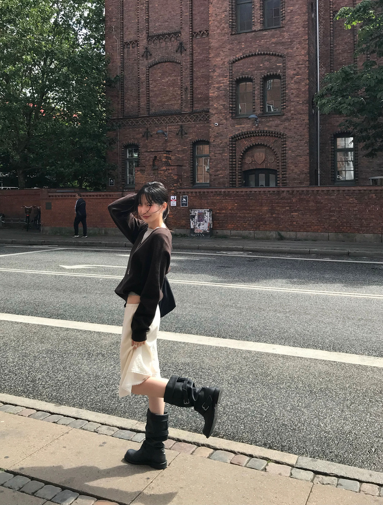 船領弧下擺修腰上衣
