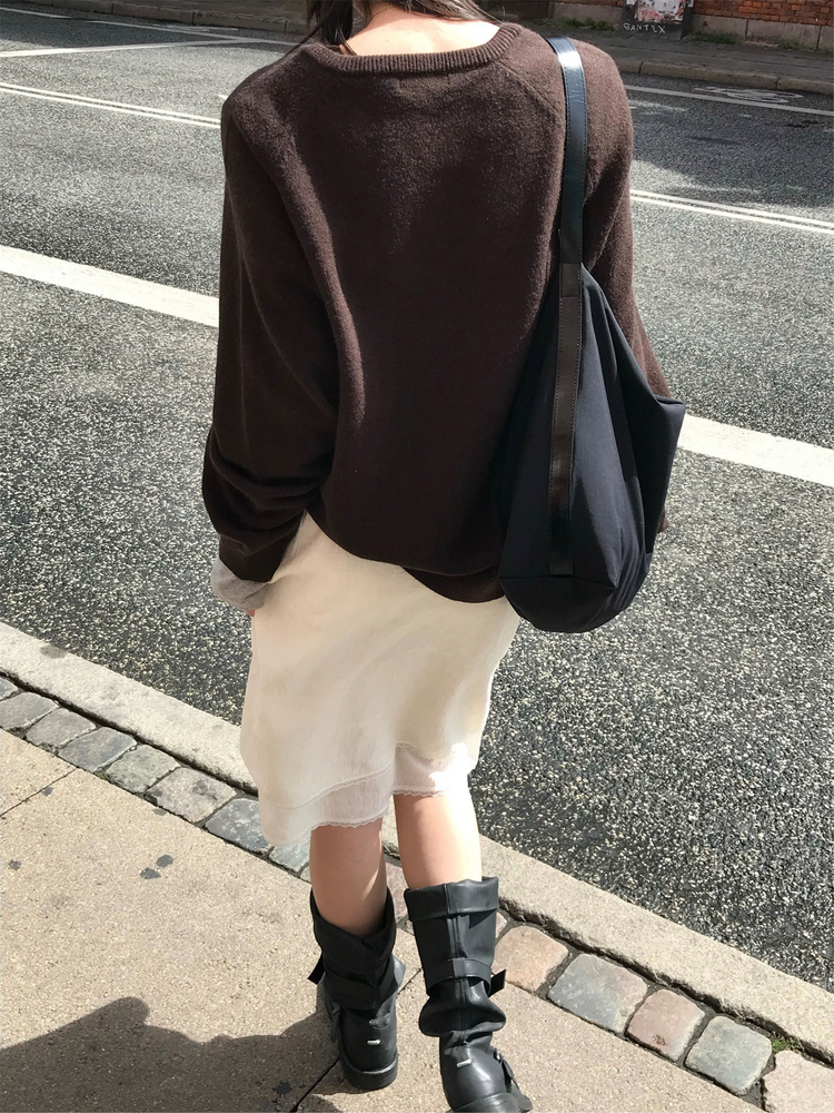 船領弧下擺修腰上衣
