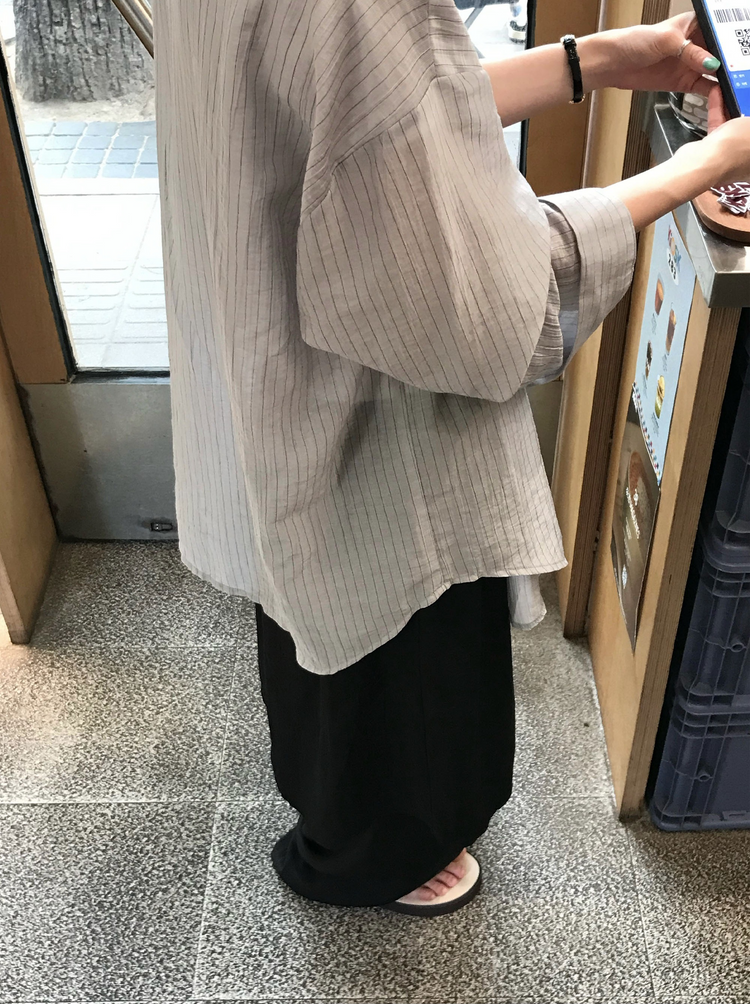霧光澤排鈕細節裙褲