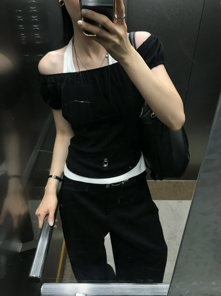 美肩抓皺修腰細節上衣