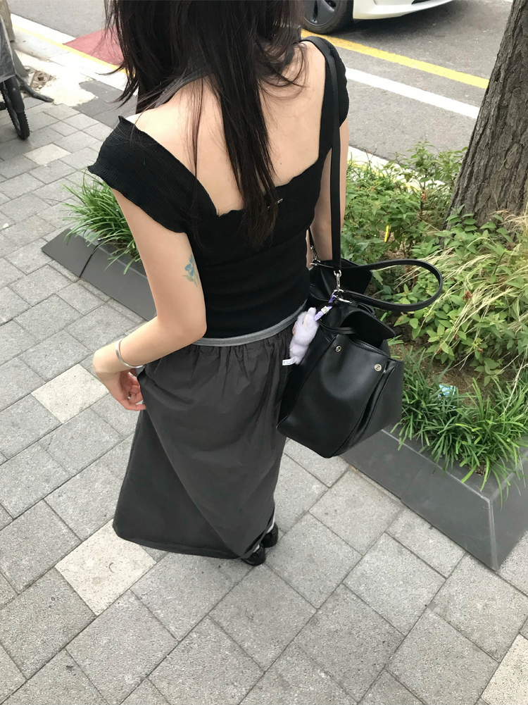 條紋掛脖上衣