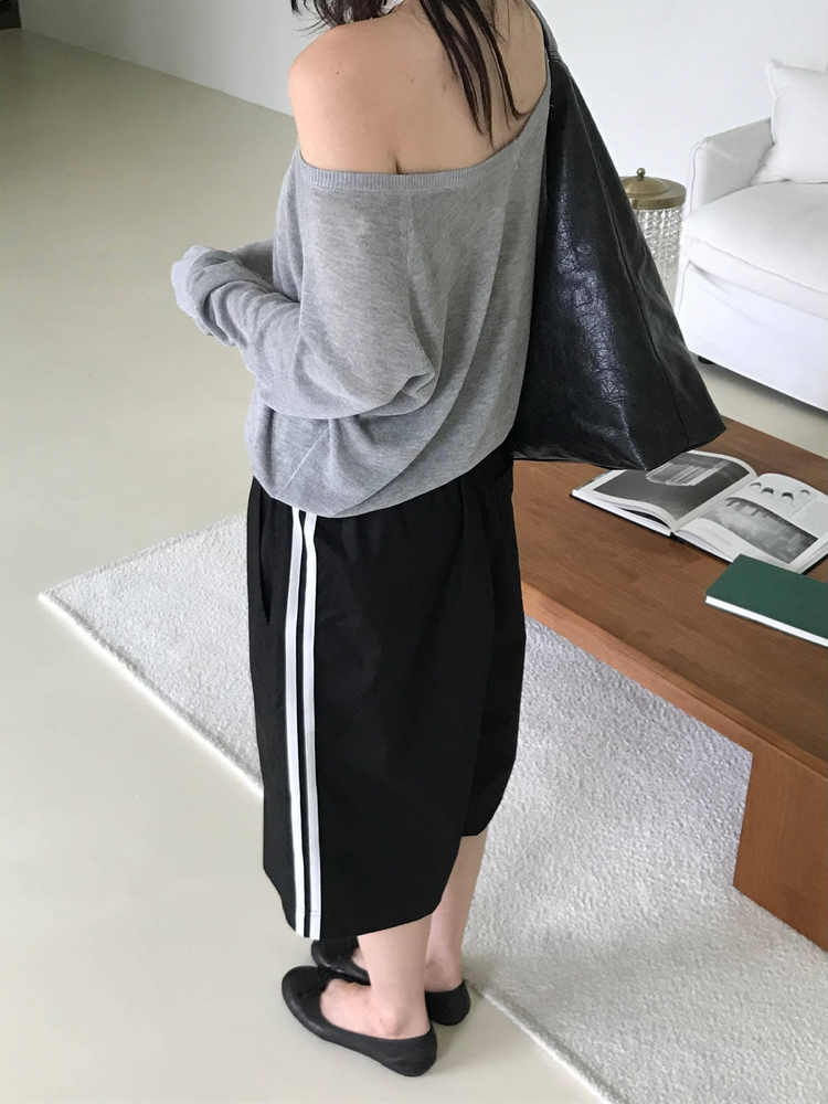 美色透膚V領針織上衣