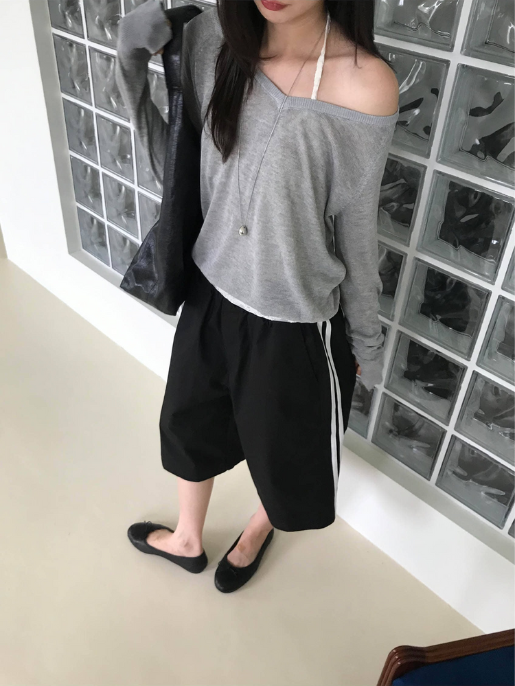 美色透膚V領針織上衣