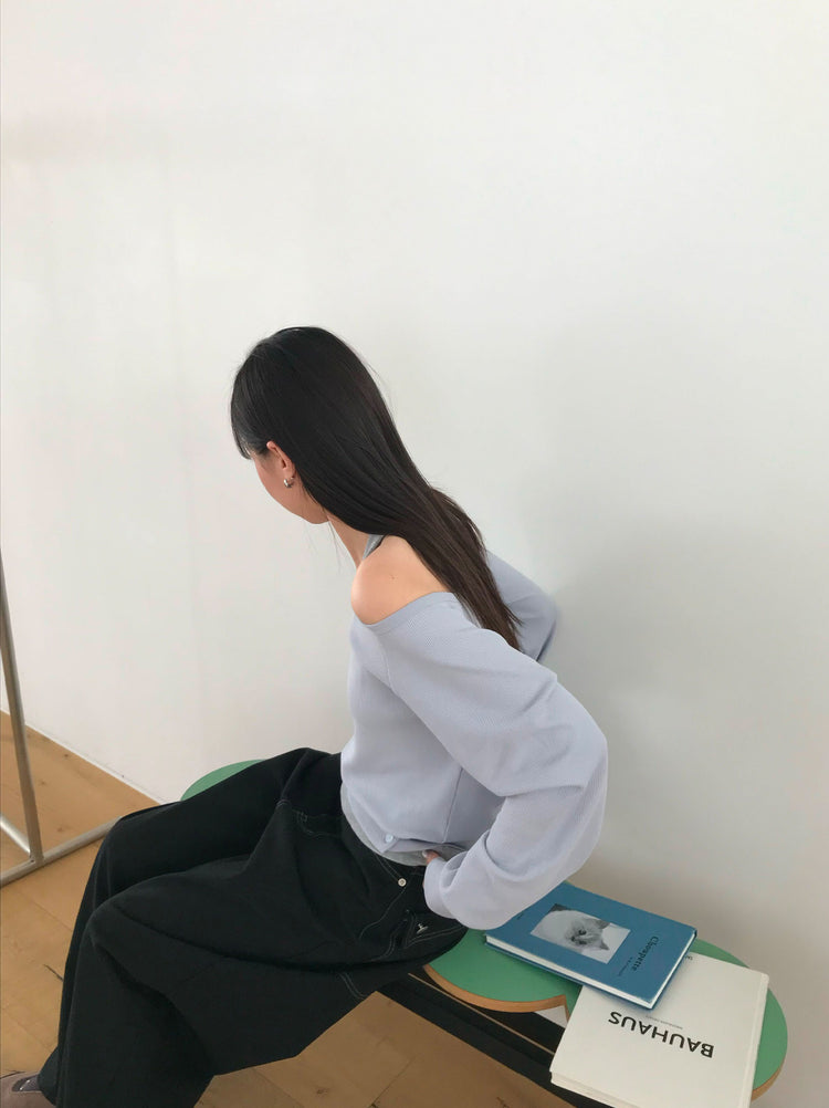 美肩撞色掛脖兩件式上衣