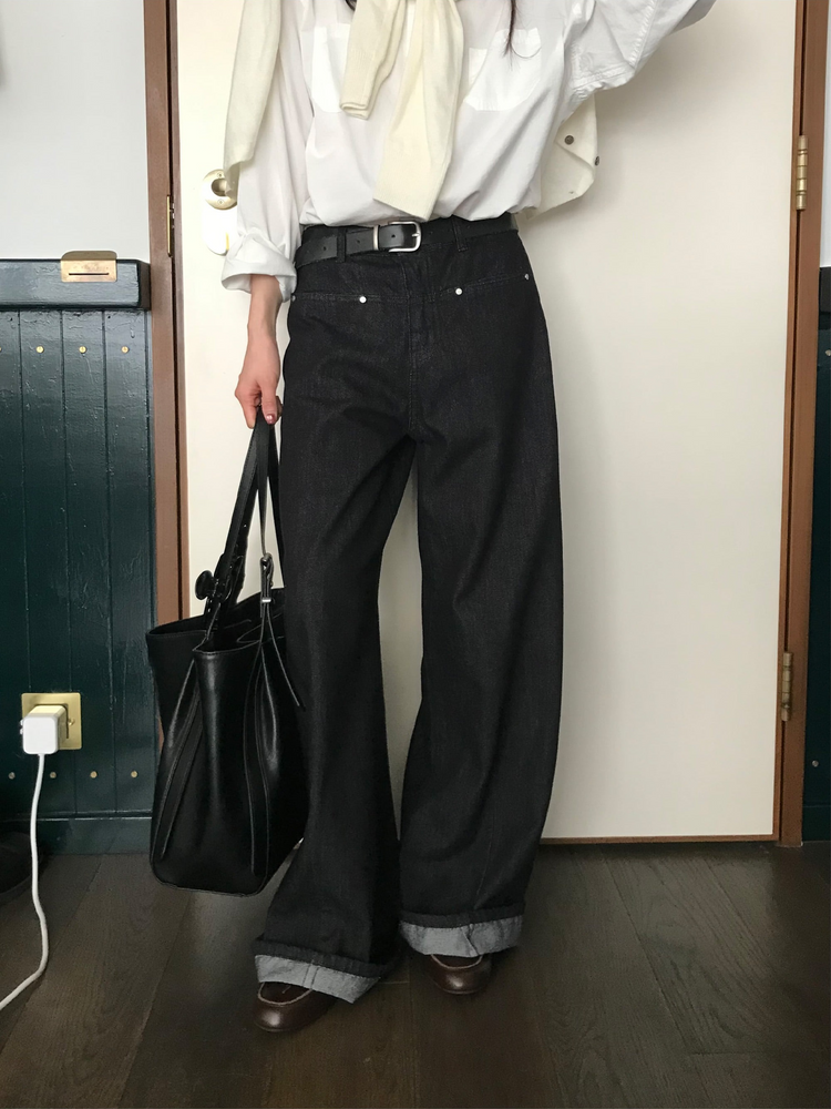 口袋細節直筒牛仔褲