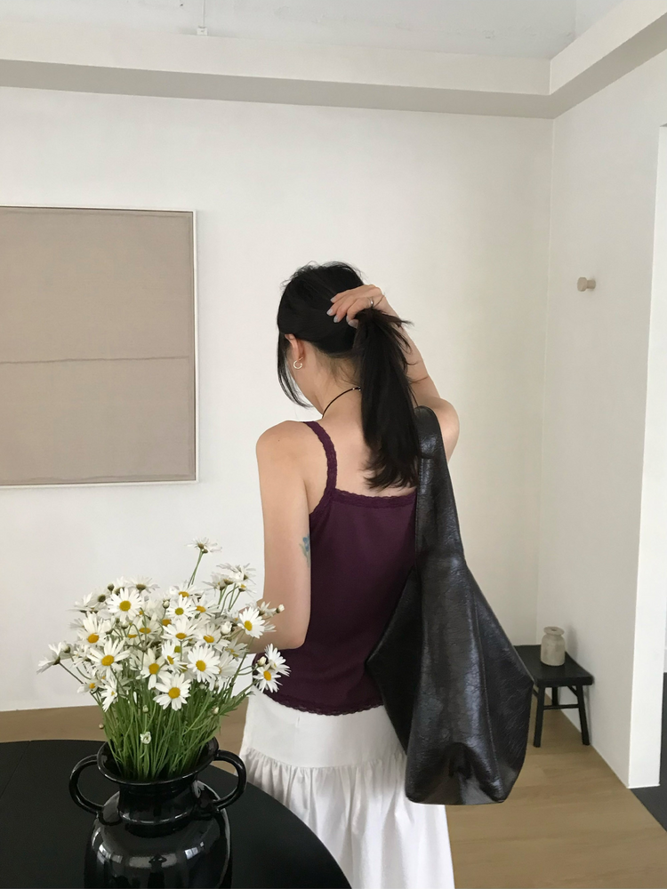 美色蕾絲邊細節背心