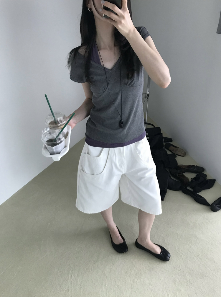 花邊胸壓線細節上衣
