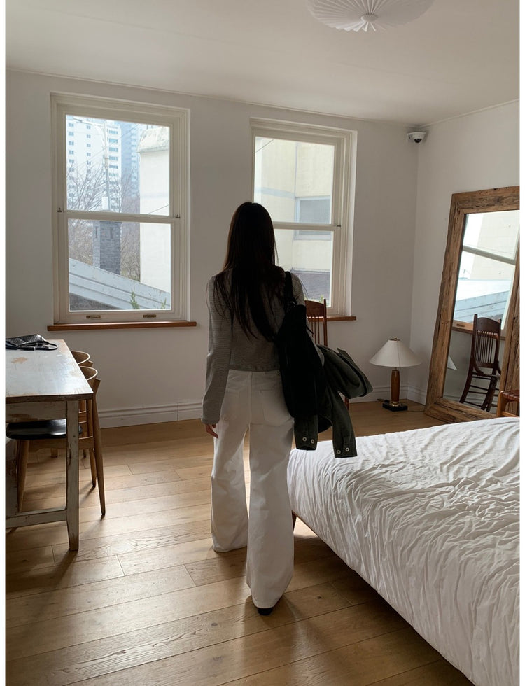 條紋V領暗扣細節上衣