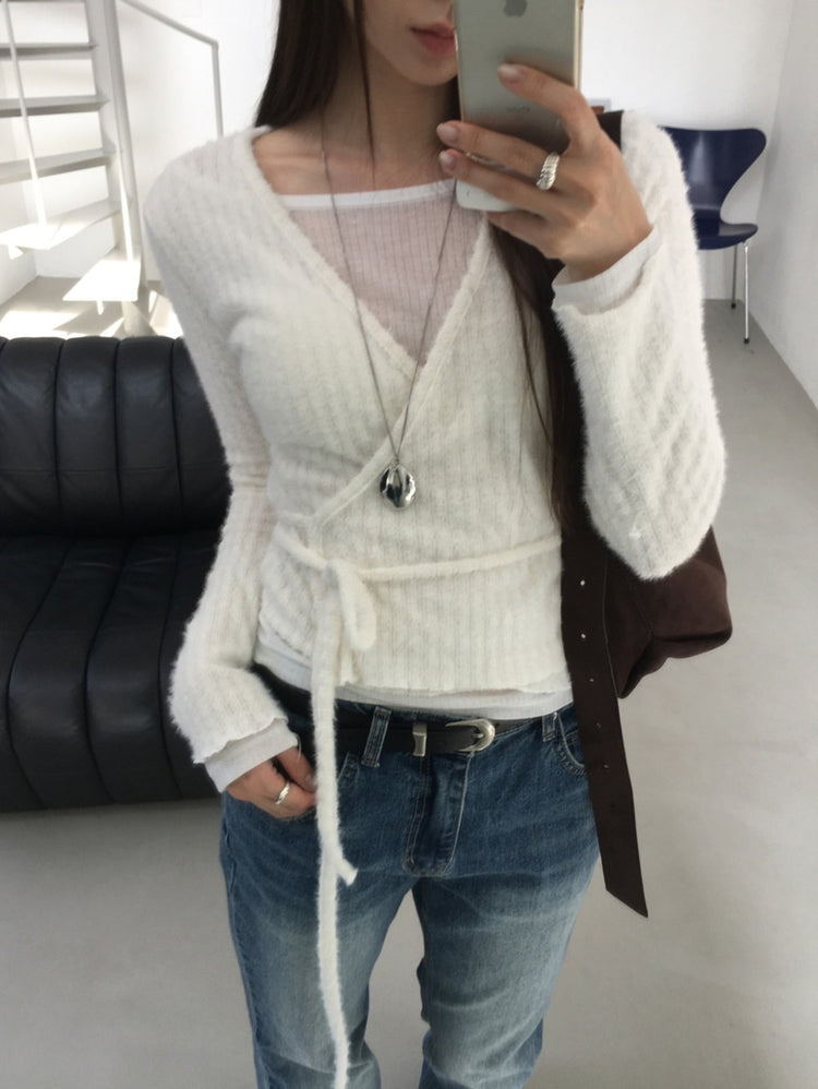 毛絨親膚綁帶細節上衣