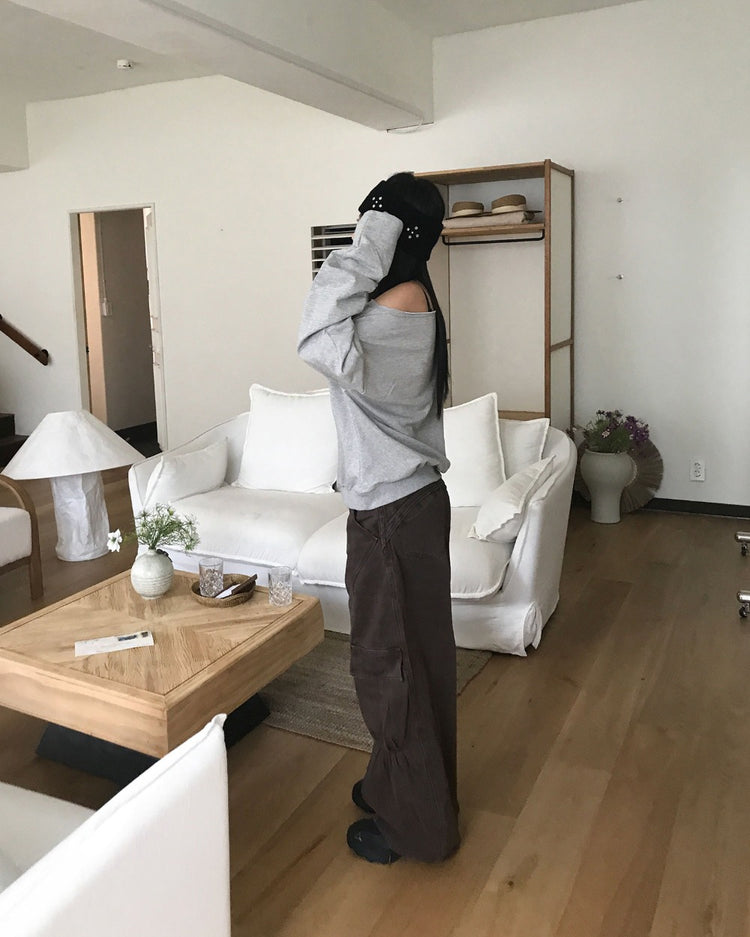 美肩不修邊鉚釘細節上衣