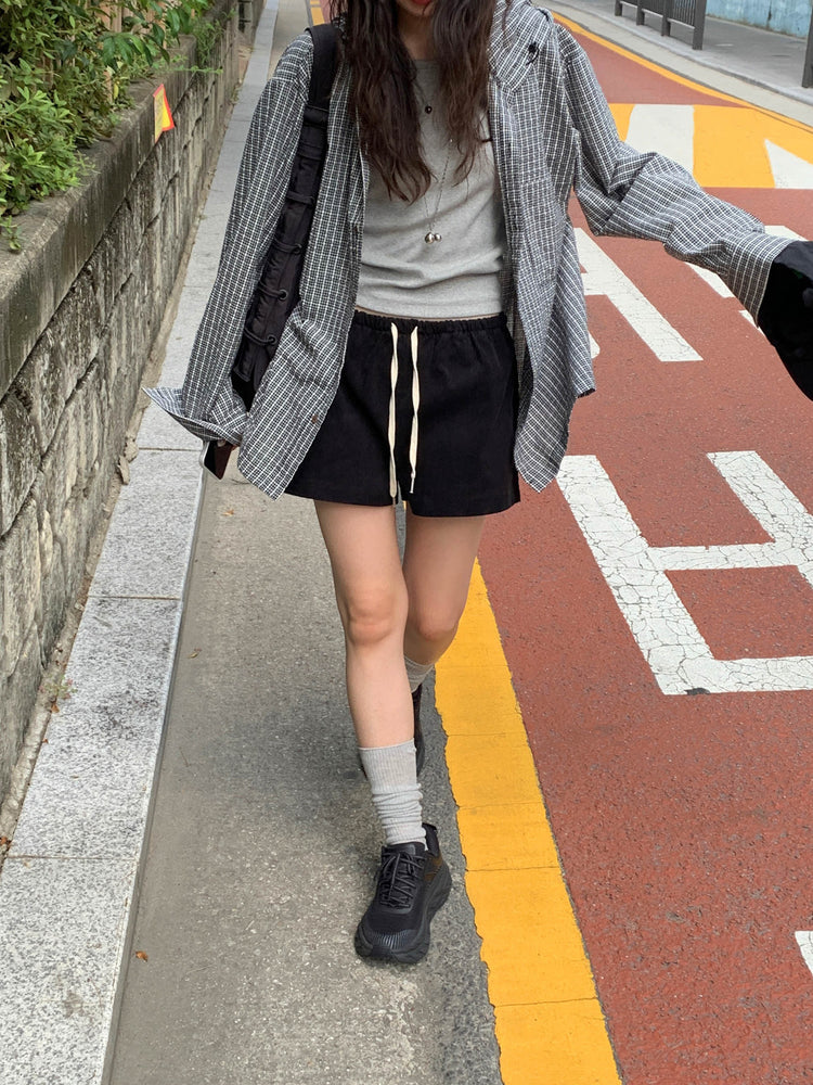 低腰標籤細節短褲