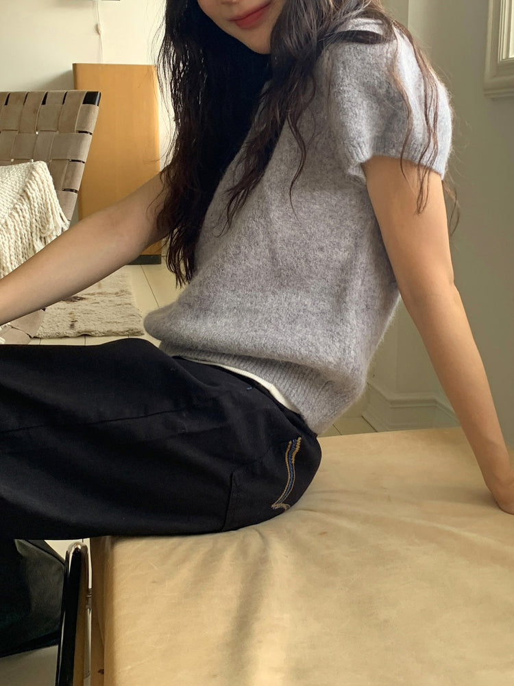 翻領扣鈕泡泡袖細節針織上衣