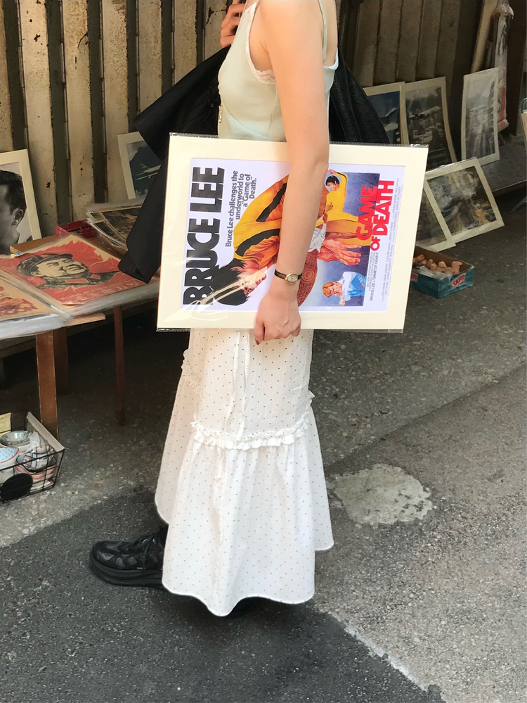 蕾絲邊胸線細節上衣