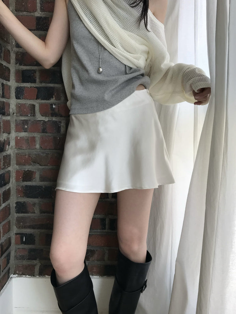 光澤感微傘短裙
