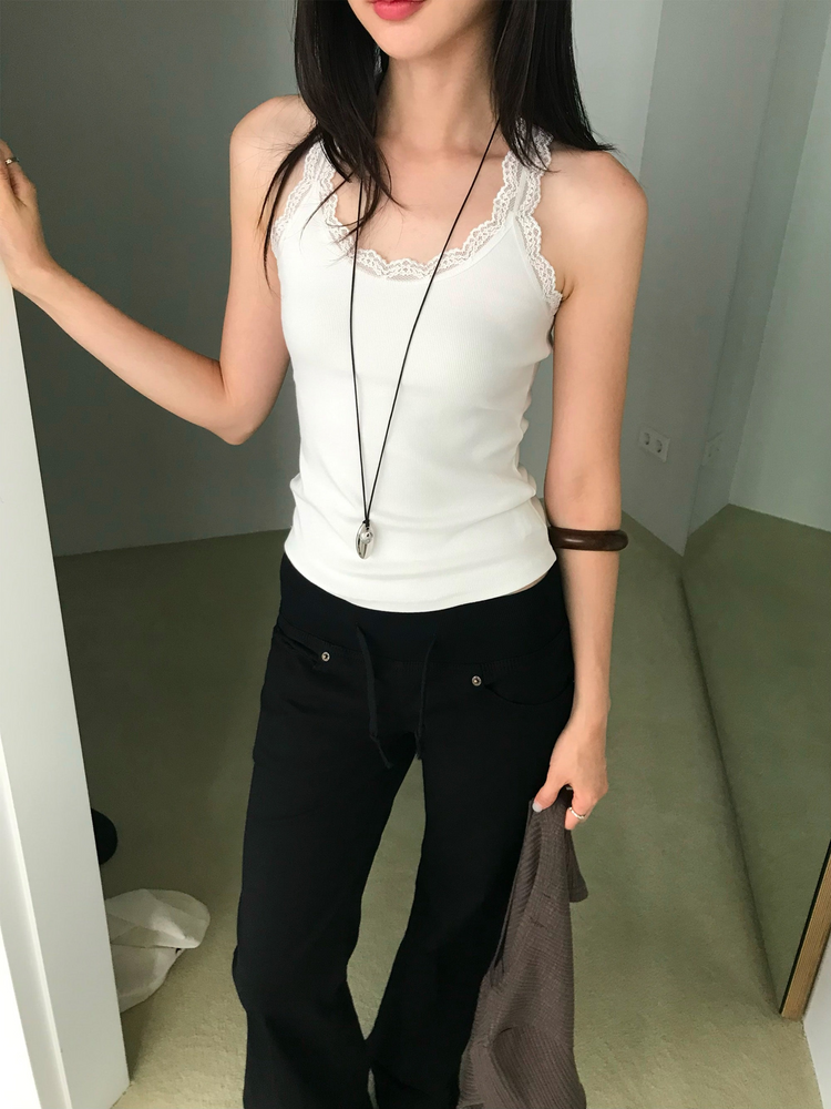 美背蕾絲U領修身上衣