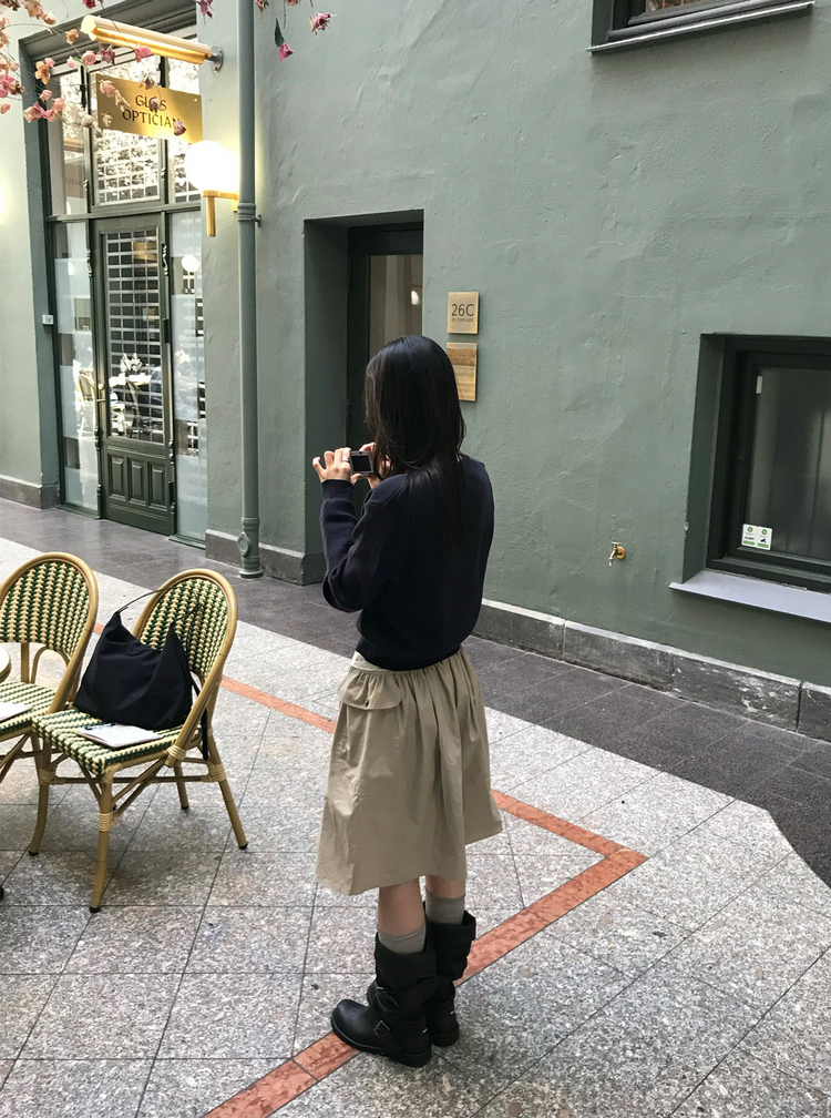 美色圓領排鈕針織外套