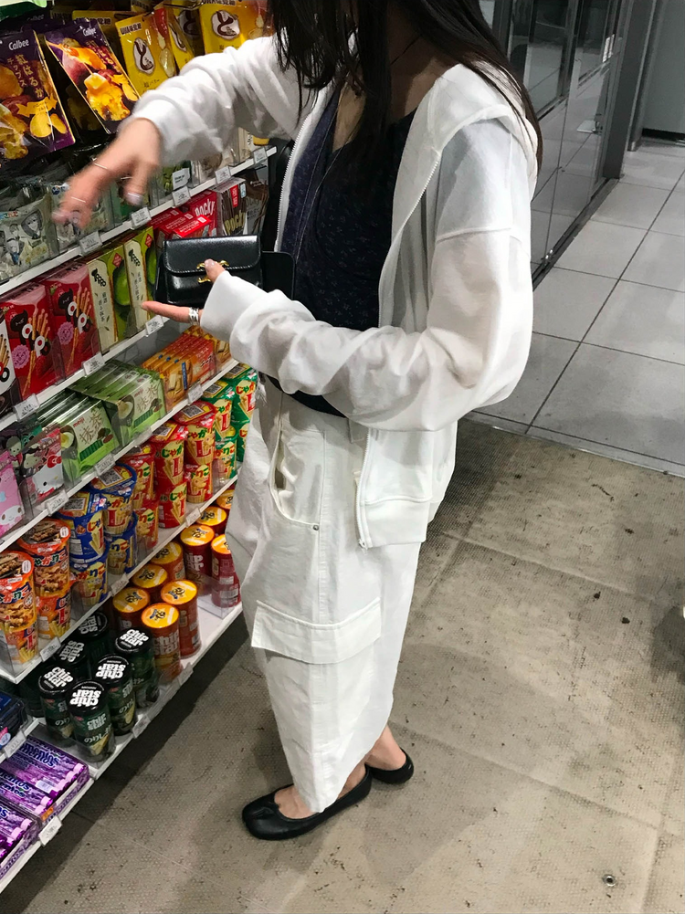 小碎花交疊細節上衣