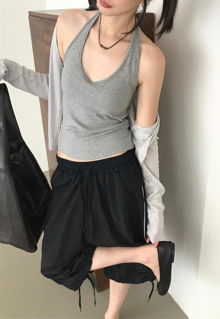 掛脖V領細節上衣