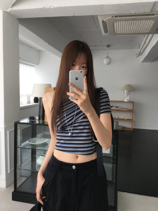 單肩反褶條紋修身上衣