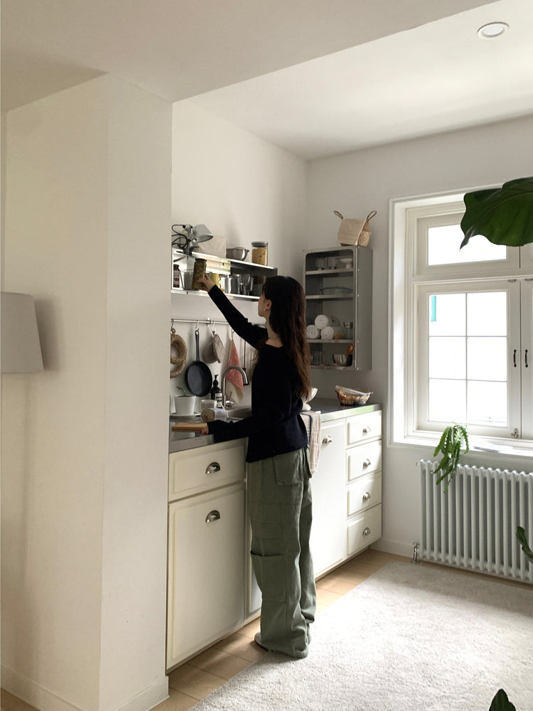 坑紋側開叉扣鈕細節針織上衣