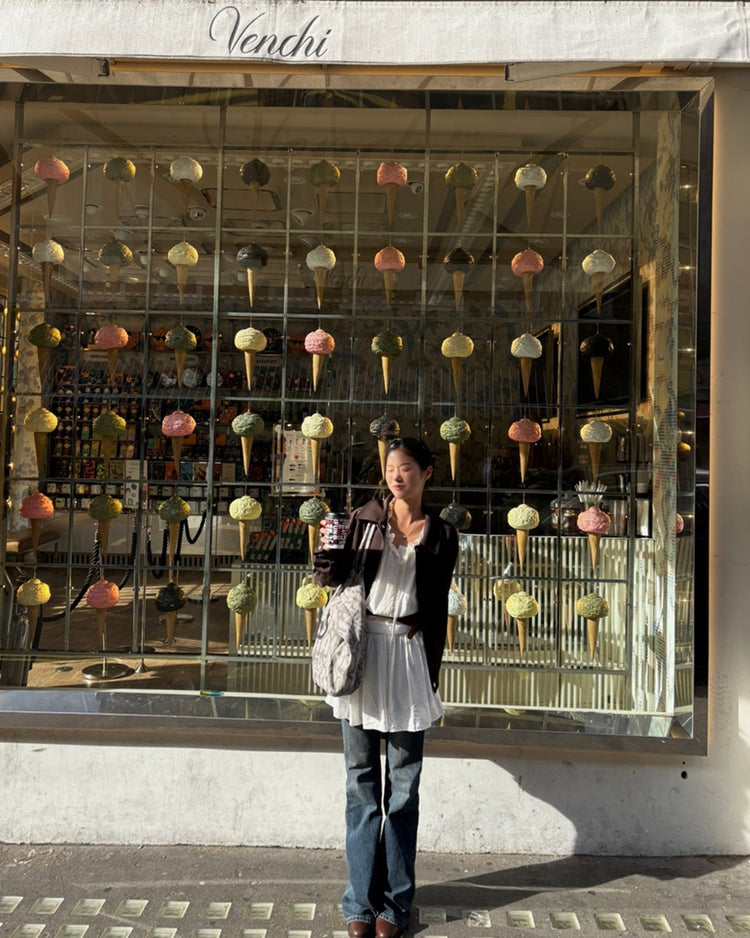 美色銀標細節翻領外套