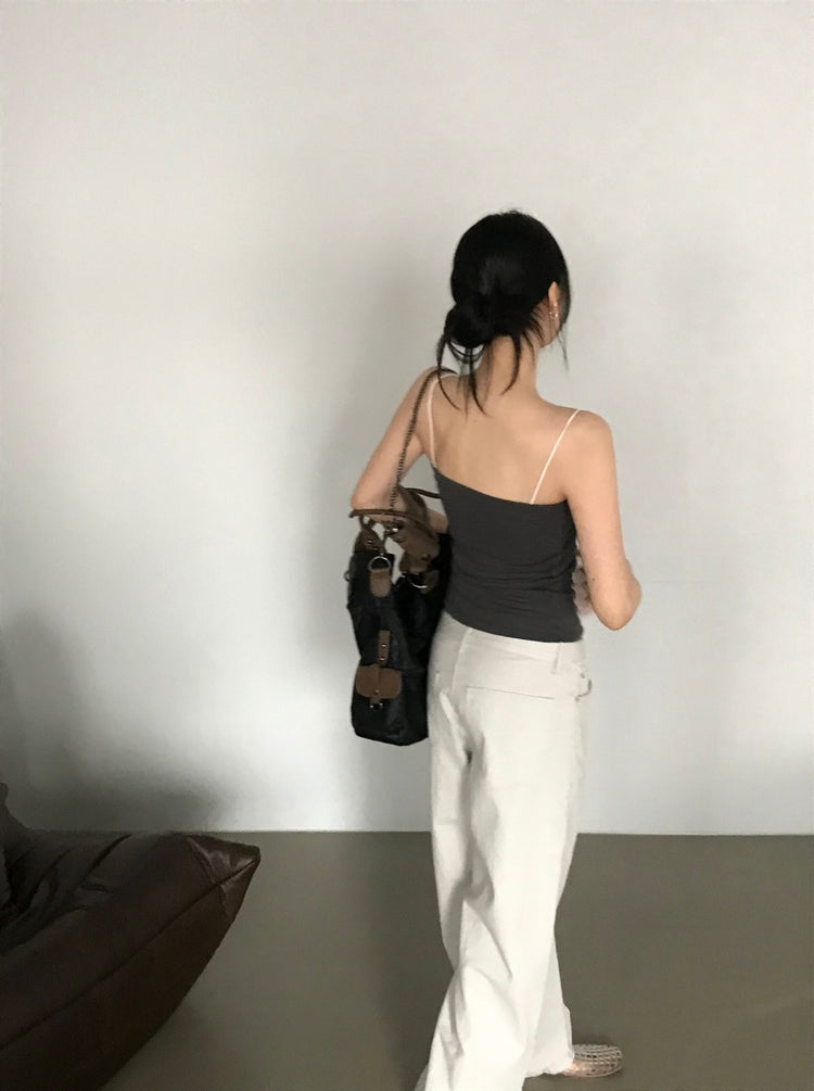 撞色蕾絲邊雙層細節上衣