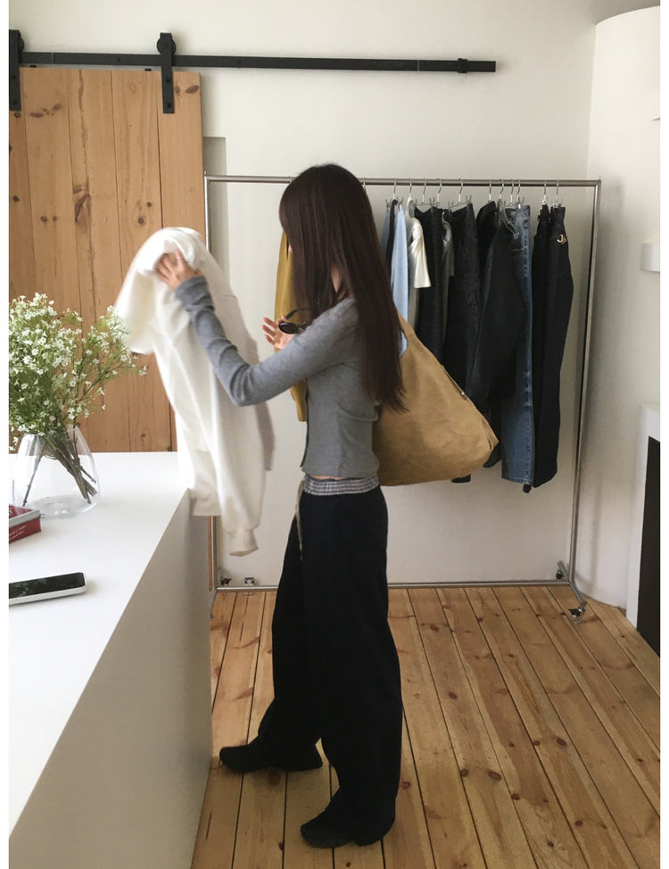 坑紋排鈕修身針織上衣