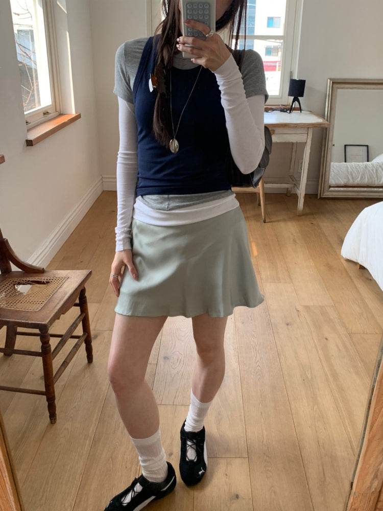 光澤感微傘短裙