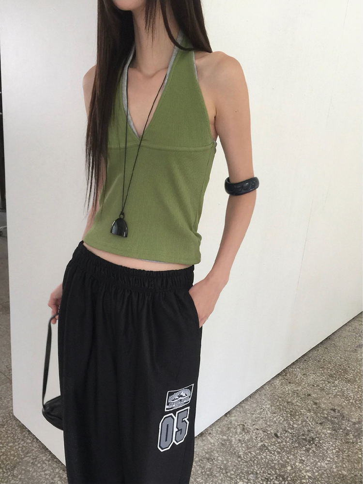 掛脖深V修腰上衣