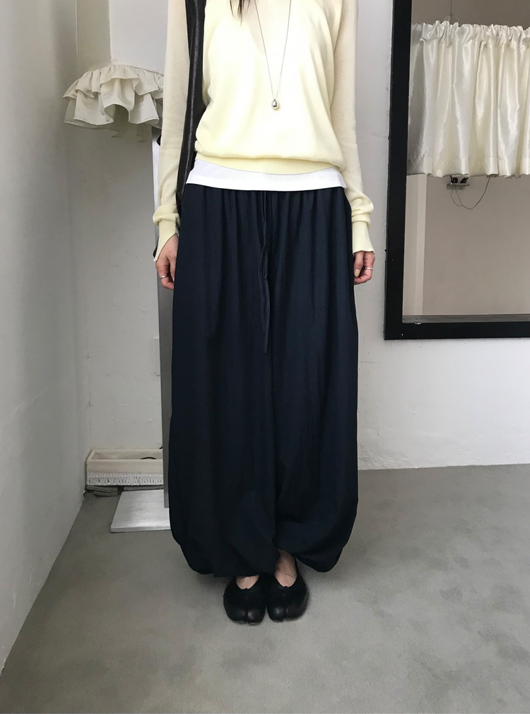 氣球輕薄垂感休閒褲